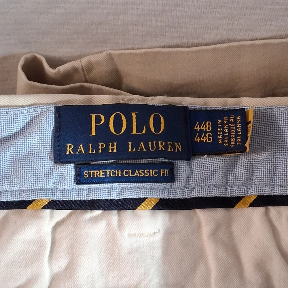 Polo Ralph Lauren Men's Beige Embroidered Shorts - Picture 4 of 6